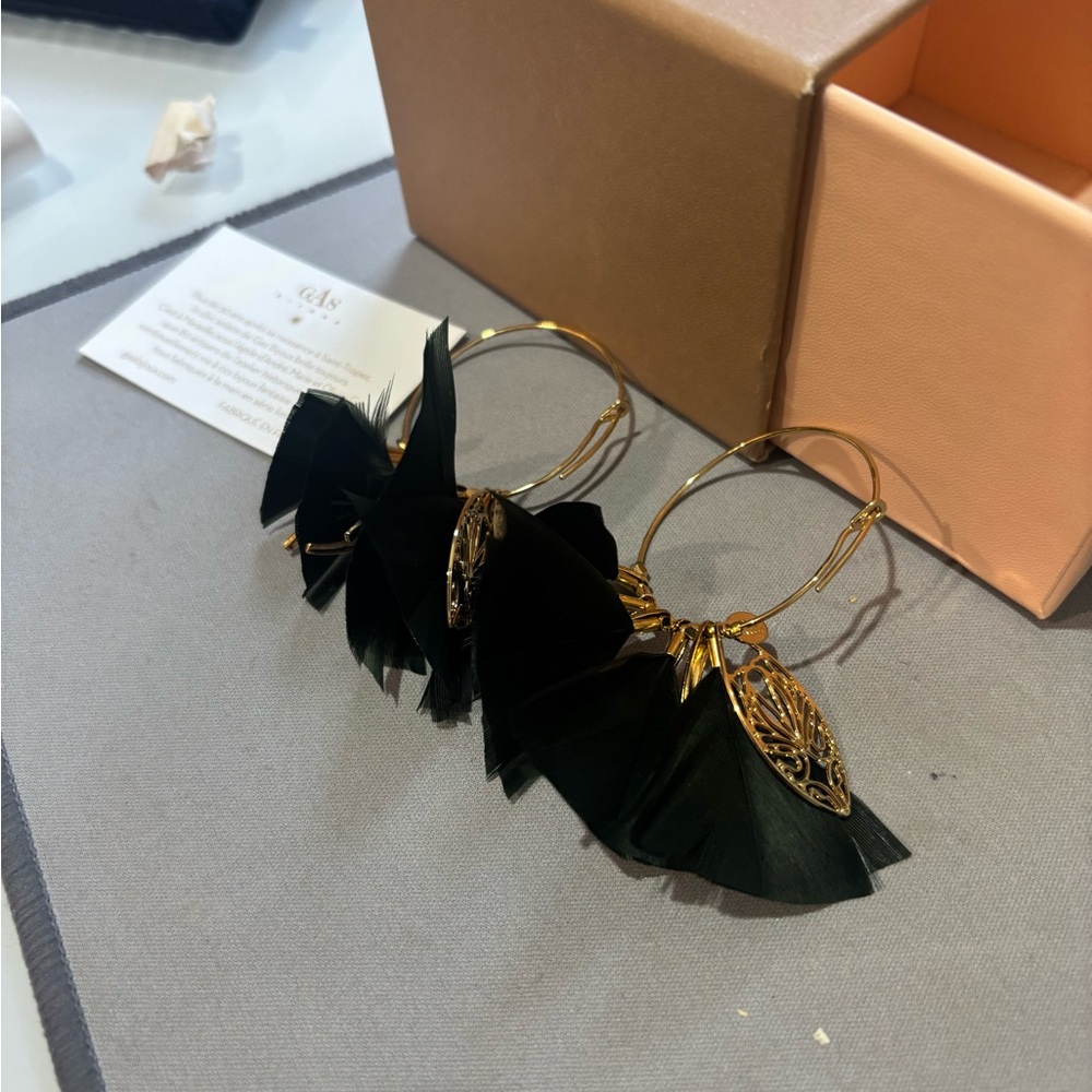 GAS Bijoux Gold and Black Earrings - Picture 2 of 7